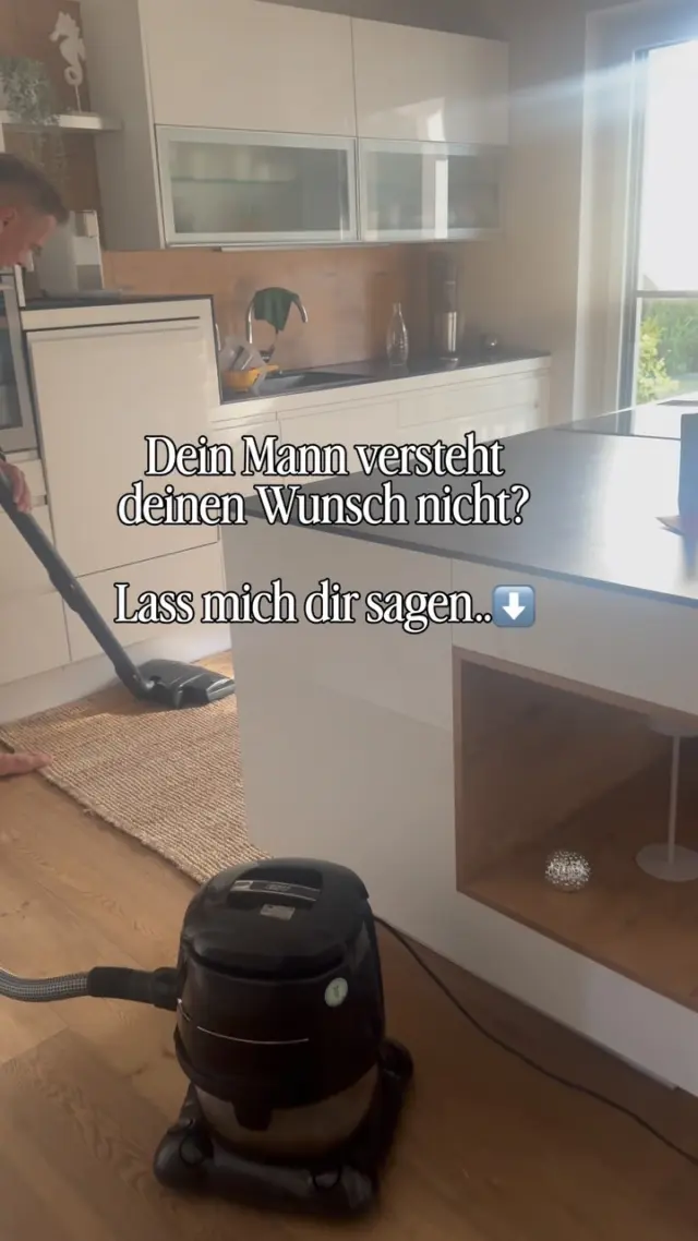 Dann bist du definitiv nicht allein.

Viele Männer sagen vor einer HYLA Vorführung zu ihren Frauen:

👉 „Unser Staubsauger funktioniert doch noch.“
👉 „Brauchen wir das wirklich?“
👉 „Ist doch nur ein Staubsauger.“
👉 „Schauen wir irgendwann mal.“

Und weißt du was?

Die wenigsten Männer meinen das böse.
Sie treffen Entscheidungen einfach oft anders.

Denn viele Männer entscheiden nicht nach Werbung, Emotionen oder dem nächsten HYLA Reel, das du deinem Göttergatten zeigst.

Sie wollen sehen, testen und verstehen. Sie brauchen Zahlen, Daten, Fakten und vor allem einen echten Vergleich.

Genau deshalb bin ich ein Fan davon, wenn bei einer HYLA Vorführung beide Partner dabei sind.

Denn erst wenn sie live sehen, was der HYLA aus Matratzen, Polstermöbeln, Teppichen und der Raumluft herausholt, wird aus Skepsis pure Begeisterung. 
Gerade Familien mit Haustieren, Tierhaaren oder Hausstauballergiker erleben dabei häufig den größten Aha-Moment.

Nicht selten ist am Ende genau der Mann derjenige, der sagt:
👉 „Jetzt verstehe ich erst, warum du den HYLA unbedingt haben wolltest.“
👉 „Die Luftreinigung vom HYLA muss man einfach selbst erlebt haben.“
👉 „Ich hätte nie gedacht, dass trotz regelmäßigem Staubsaugen noch so viel Staub und Tierhaare im Zuhause sind.“

Nicht, weil ich jemanden überrede.
Sondern weil der HYLA live zeigt, was Werbung nicht kann: Luftreinigung, sichtbare Tiefenreinigung und Ergebnisse, die man mit eigenen Augen sieht und den Unterschied spürt. 

💜 Deshalb:
Schau ihn dir nicht nur im Internet an. Erlebe den HYLA selbst und lass deinen Mann seine eigenen Schlüsse ziehen.

💬 Hand aufs Herz: Welchen Satz hat dein Mann schon einmal gesagt? Oder warst vielleicht sogar du anfangs die Skeptikerin? 👇

HYLA | FAMILIE | LUFTREINIGUNG

#hylakärnten #männer