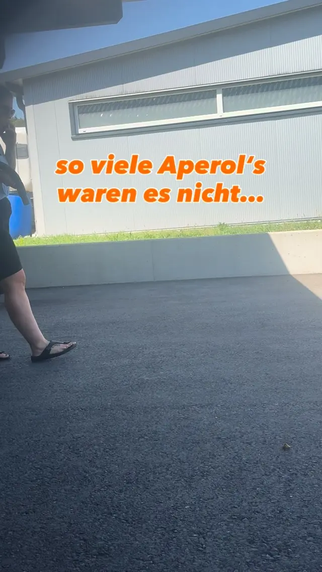 Also diese Hitze..ich sag‘s euch😅

APEROL
COMEDY
SOMMERFERIEN

#funnyreels #humor #aperolspritz
#hyla #hylakärnten